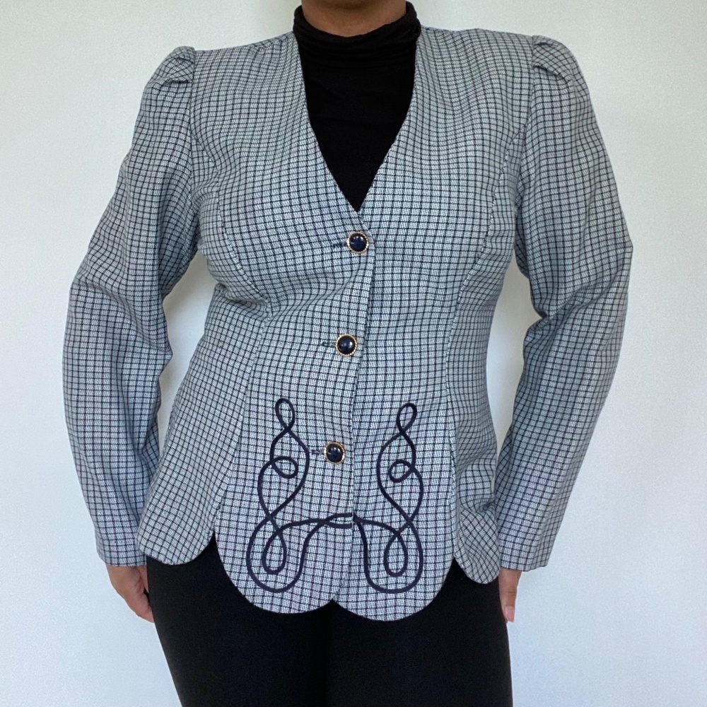 Retro Black and White Blazer w/ embroidery
